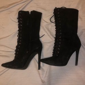 Black heel boots